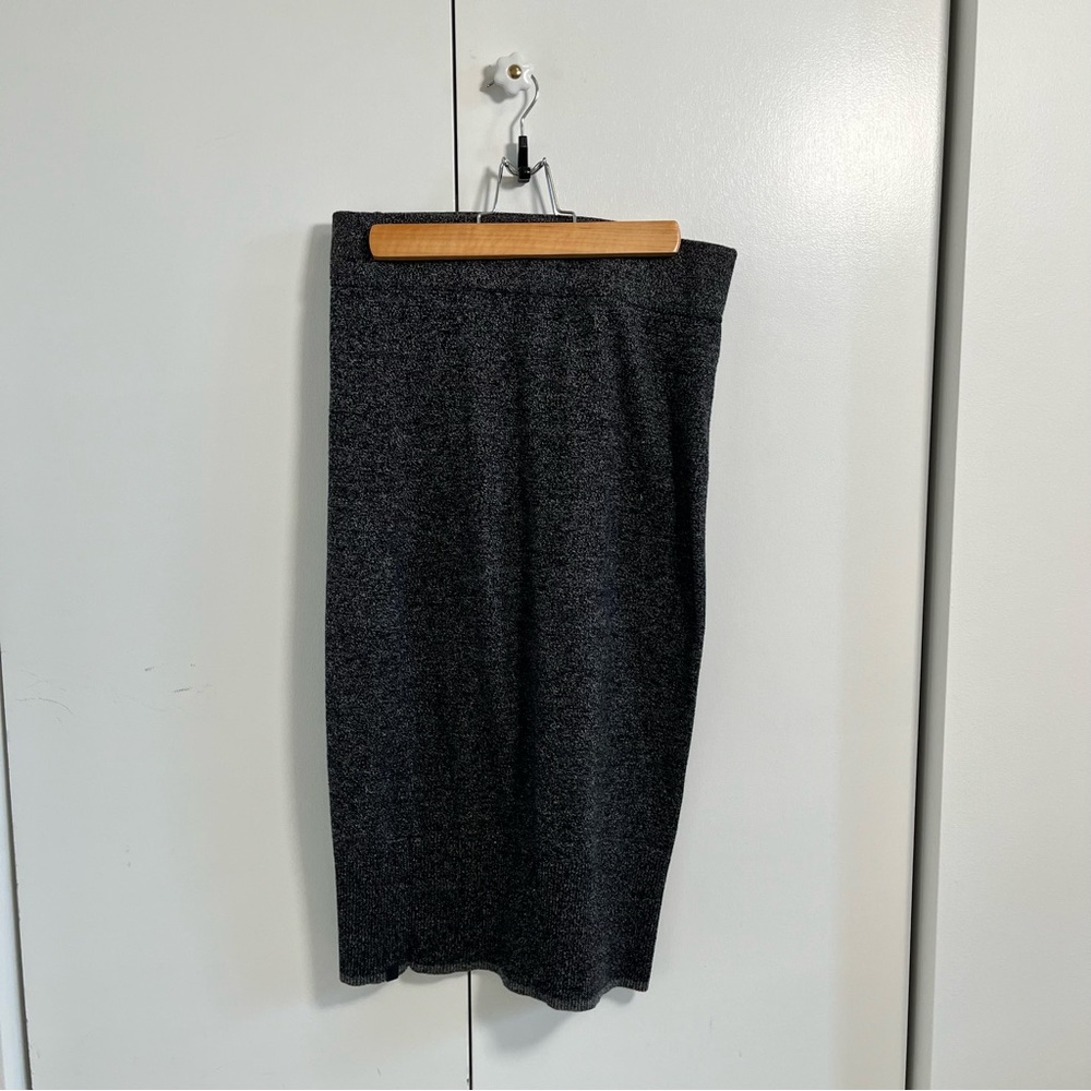 Roots pencil skirt - black